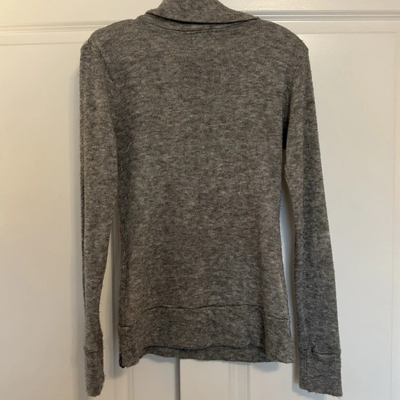 Kavu - Sweetie Sweater Size Medium Gray - Picture 6 of 8